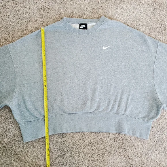Nike Women's Oversized Crewneck Sweatshirt, Gray (Size L) - Picture 6 of 7